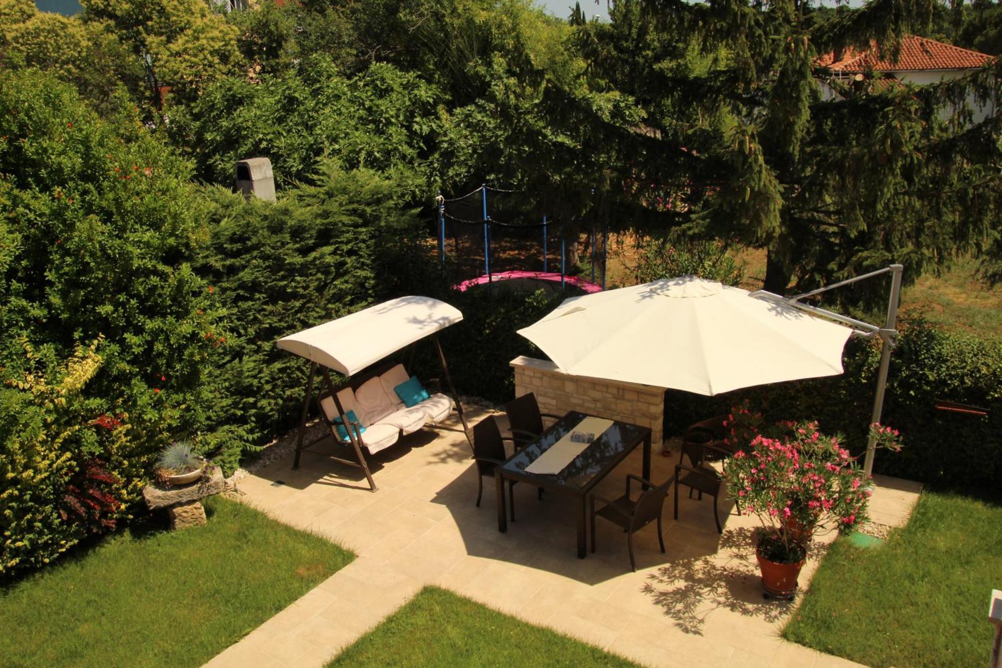 אומאג Apartments Eva מראה חיצוני תמונה